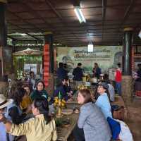 เดินทางแบบสายมู ‘บ้านฮอมผญ๋า’