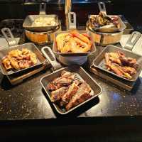 A Seafood Extravaganza: Crowne Plaza Straits City Hotel Buffet