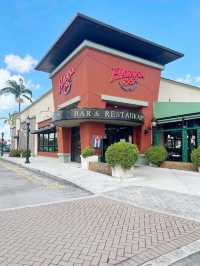 Cuban food and live music 