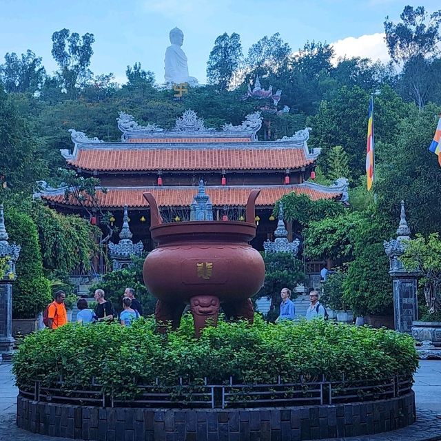 Long Son Pagoda 