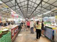 泰國普吉 體驗普吉當地煙火氣 Naka Weekend Market ตลาดท้ายรถนาคา