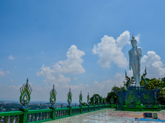 วัดสวย วิวสวย มากราบไหว้ขอพร🙏🏻📍