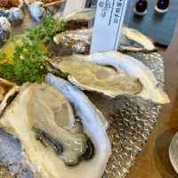 【兵庫・神戸】神戸港と牡蠣料理のマリアージュ「The Oyster Bar KOBE」
