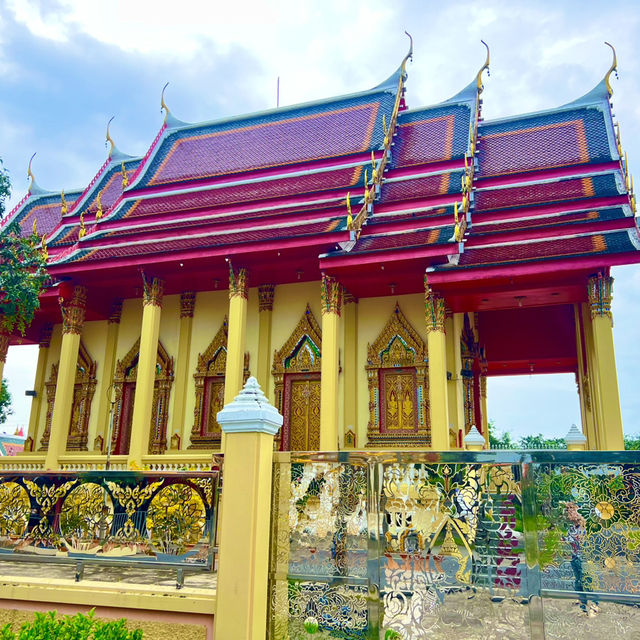 กุฏิไม้โบราณ วัดพานทอง