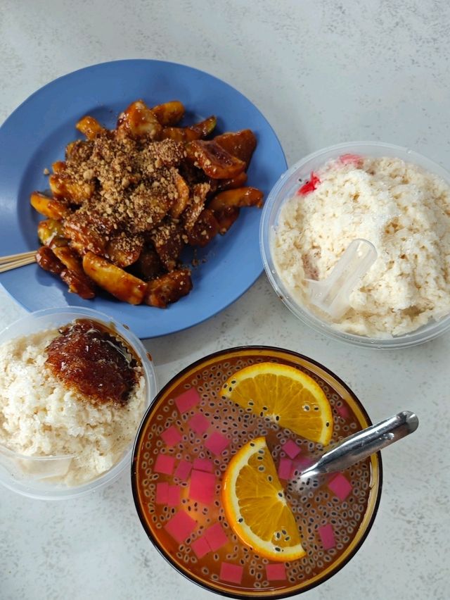 Swee Kang Ais Kacang: A Must-Visit Spot for Kuching Foodies