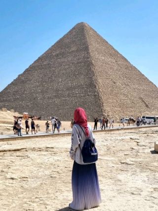  A DREAM FULFILLED : EXPERIENCING THE WONDERS OF PYRAMIDS