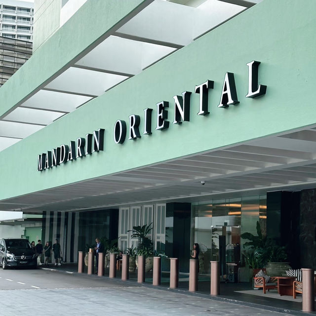 Timeless Luxury: My Memorable Stay at Mandarin Oriental, Singapore