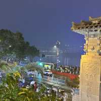 Hongya Cave is not a CAVE ya