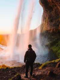 Seljalandsfoss: The Waterfall You Can Walk Behind!