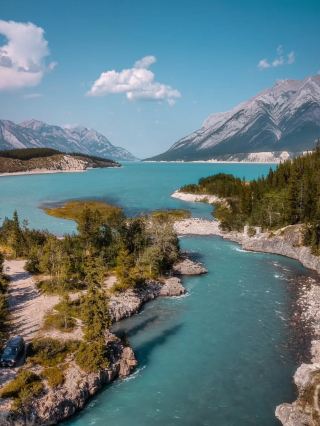  Abraham Lake is a just a perfect destination 😻