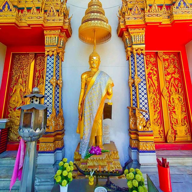 ไหว้หลวงปู่ทวดเหยียบน้ำทะเลจืด เเห่ง วัดเอี่ยม