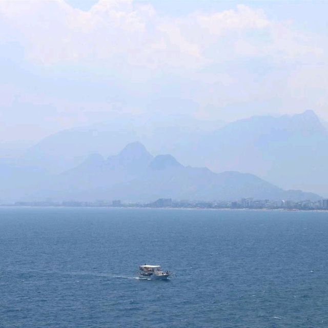 Unveiling the Charm of Antalya 🌊