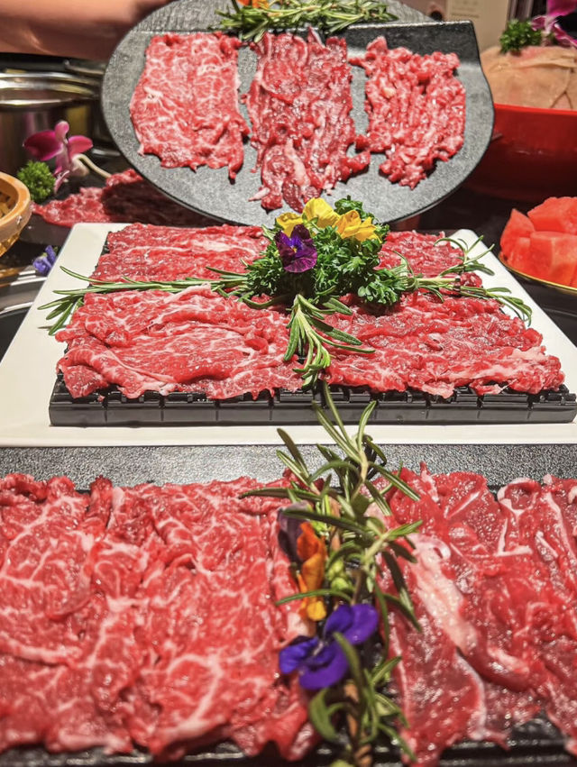 深圳·論牛鮮牛肉小火鍋