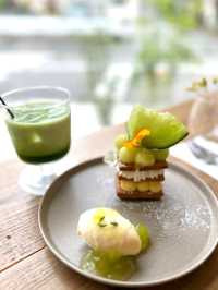 【福岡カフェ】明るくて居心地のいいカフェで季節のフルーツケーキ🍈