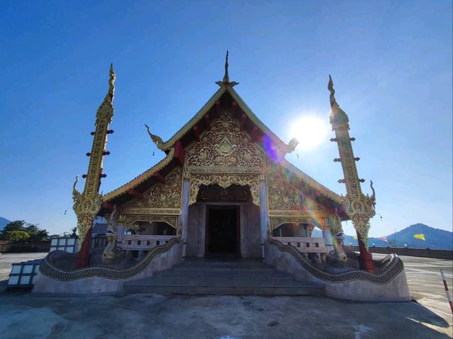 หนึ่งในวัดพระธาตุเก้าจอม ในจังหวัดเชียงราย