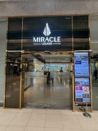 曼谷素萬那普機場貴賓室初體驗 Miracle Lounge 