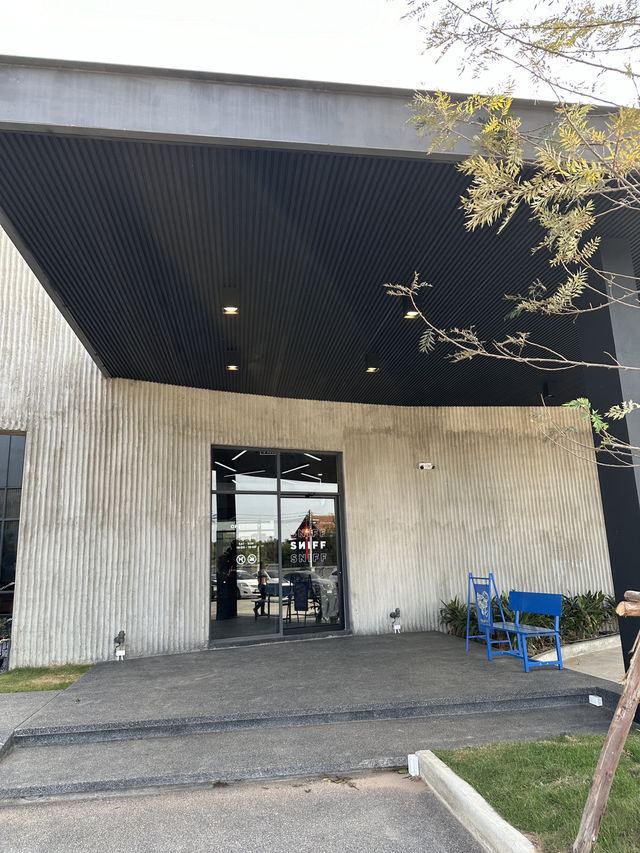 Sniff Roastery ร้านกาแฟสกลนคร