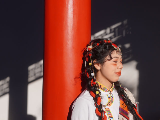 Dressing Up in Tibetan Costumes in Dali – A Fun & Budget-Friendly Experience! 🏔📸✨ Dressing Up in Tibetan Costumes in Dali – A Fun & Budget-Friendly Experience! 🏔📸✨