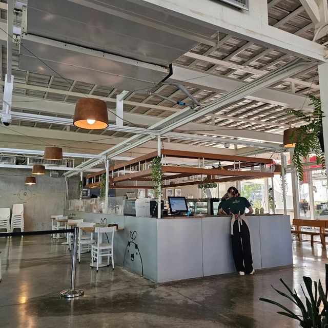CORO Field Cafe
