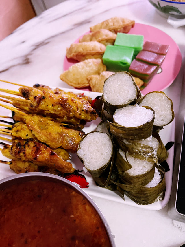 Local Delicacies and Ferns that’s only found in Sarawak