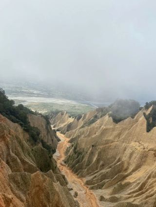 Mount Huoyan: China’s Flaming Mountain of Legends
