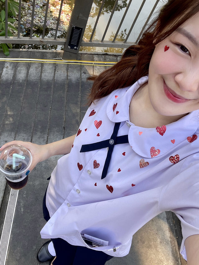 📸 ถ่ายชุดนักเรียนที่ “ปาดคลองตลาด” 