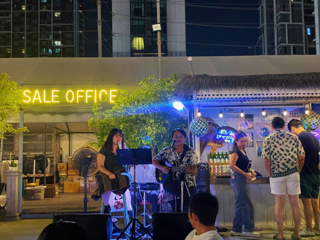 ตลาดจ๊อดแฟร์ - Jodd Fair พระราม 9