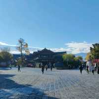 Lijiang Winter Wonderland: Snow-Capped Peaks, Ancient Streets, and Modern Comforts