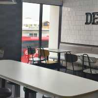 แวะเติมพลังที่ McDonald's จุดพักรถมอเตอร์เวย์