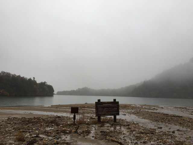 ชิลกลางสายหมอก พักใจกลางธรรมชาติที่ Yuno Lake