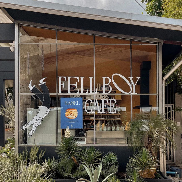 FELLBOY CAFE • RAMA 2, Samut Sakhon 🌿🥯🛋️✨