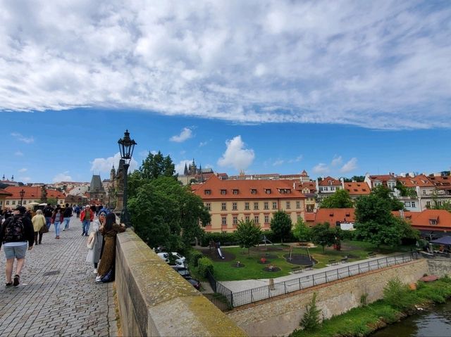 [🇨🇿プラハ] カレル橋 — 歴史と美しい景観が交錯するプラハの象徴