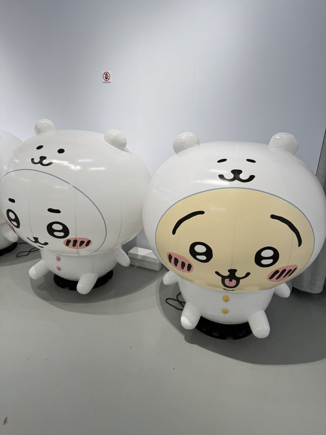 台北華山文創園區史努比與海綿寶寶