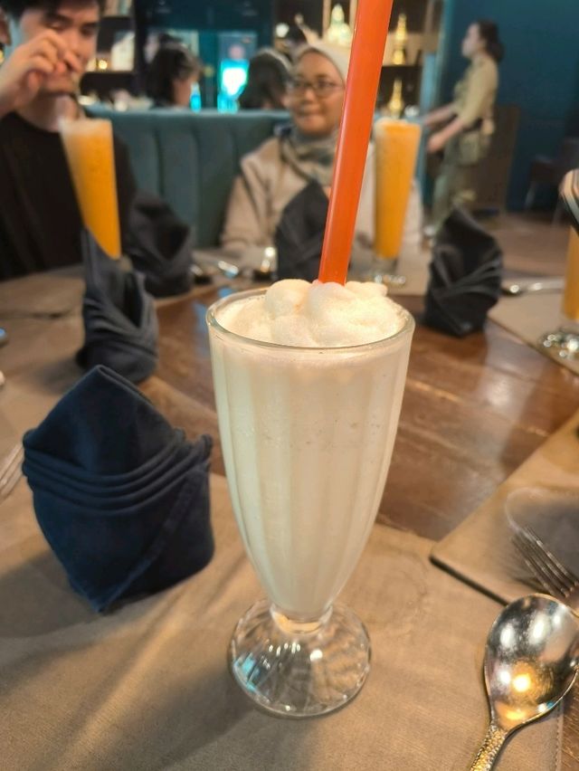 A Relaxing Dining Experience