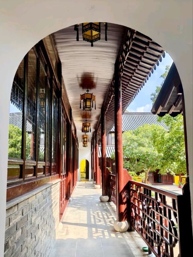 Tianning Temple: A Blend of History and Spiritual Majesty