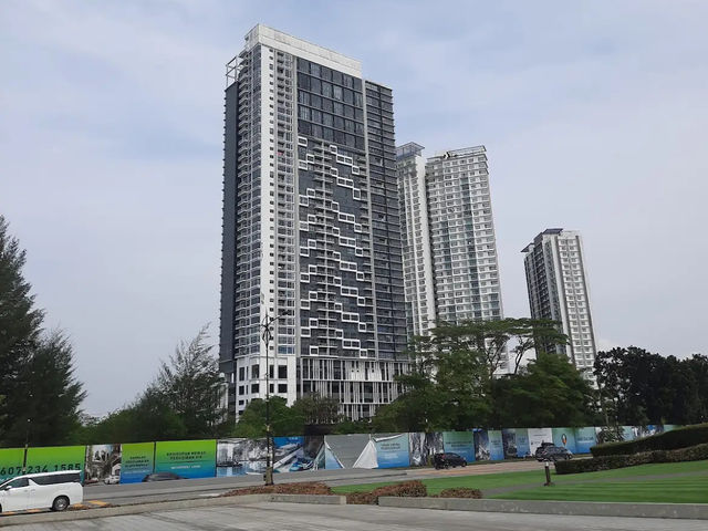 Bukit Serene Palace