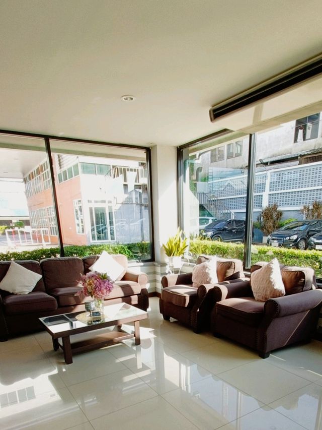Lee Hotel |สุราษฎร์ธานี