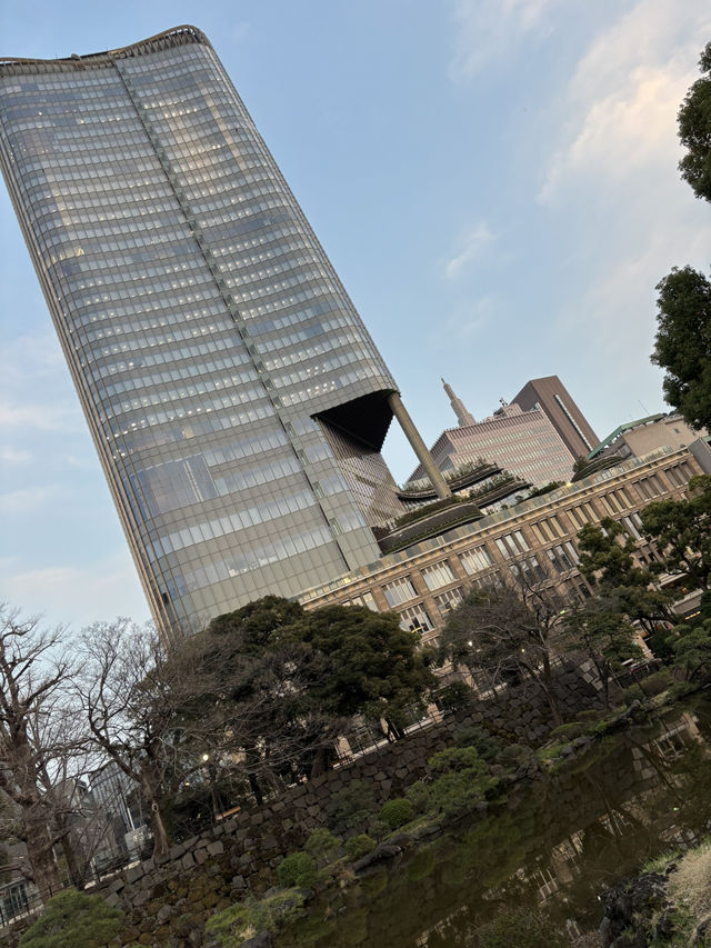 【黄昏時の日比谷公園と日比谷松本楼を歩いて】