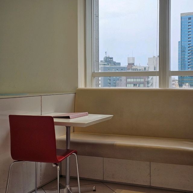 [新宿]宝石のように輝く上質なフルーツのパフェ[タカノフルーツパーラー 新宿高島屋店]