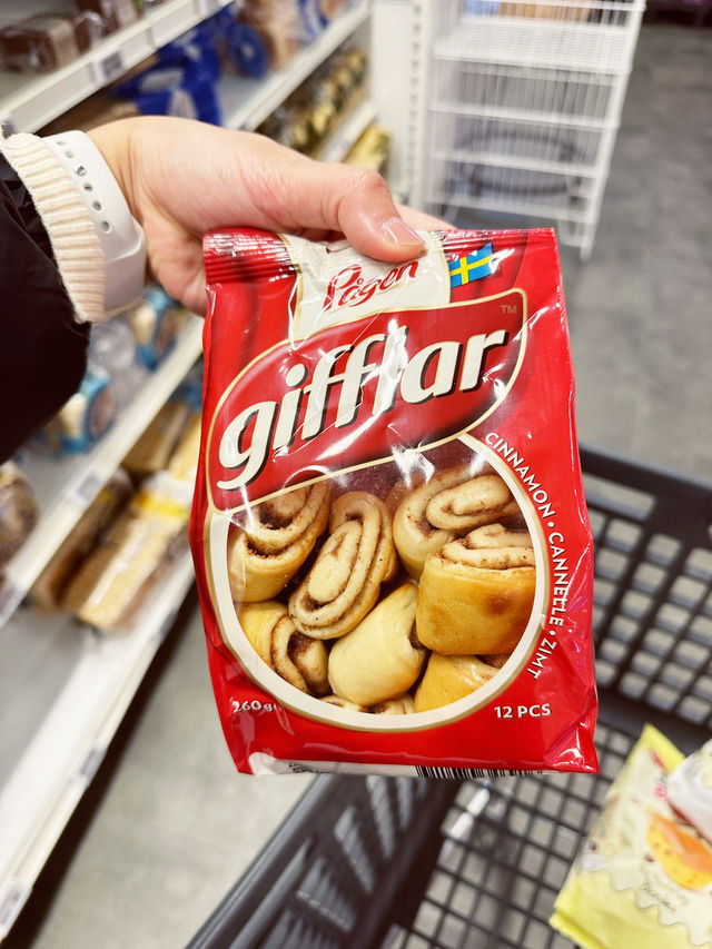 A Day in Reykjavik: Food, Pastries, and Local Flavors – Day 9 of Our Iceland Adventure