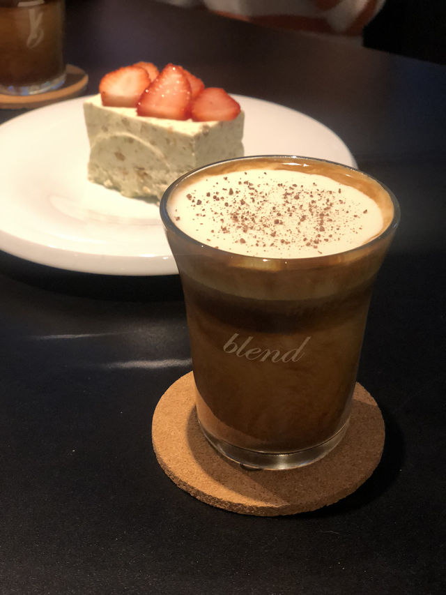 ☕ TEITED 블렌드 – 감성적인 분위기와 고품질 커피의 만남 