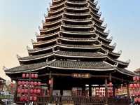  **🌿【南寧「相思小鎮」｜一秒穿越侗寨！民族風大片+非遺體驗，免費打卡攻略】🏮**  