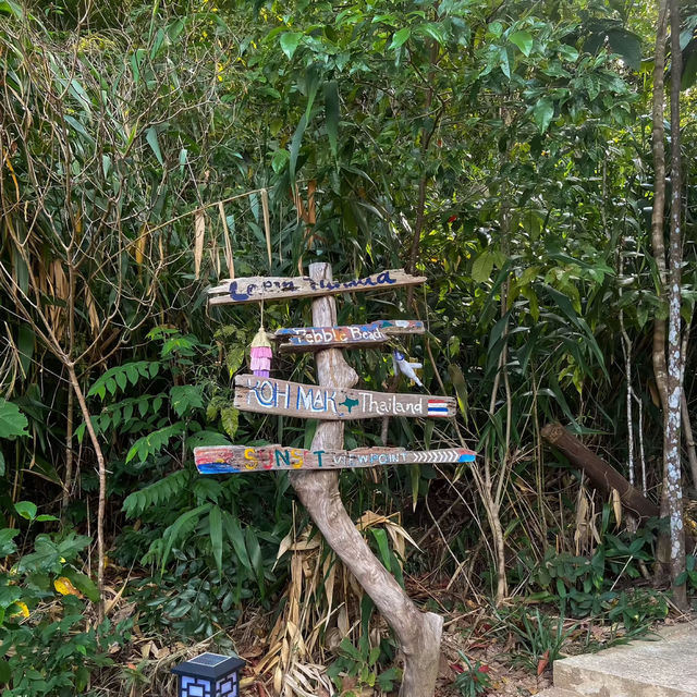 เเหลมตุ๊กตา หาดลับ เกาะหมาก จังหวัดตราด