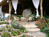 The peak flower land
