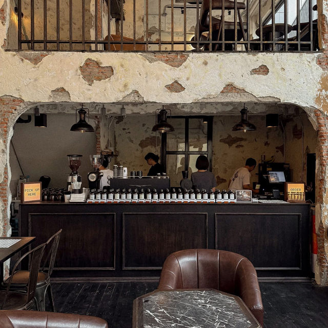 BEANS coffee roaster • Songwat, BKK 🕍☕️🍂🤎🛵 
