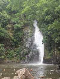 น้ำตกสวย  เมืองคอน