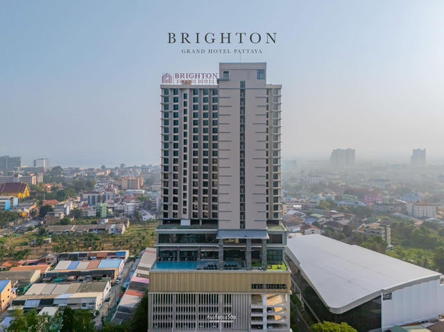 โรงแรมหรูวิวทะเลใจกลางพัทยาเหนือ สระสวยปัง 