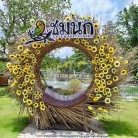 ชมนก cafe & Restaurant นครนายก