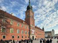 Presidential Palace & Royal Castle: Warsaw's Iconic Duo👑🏛️   