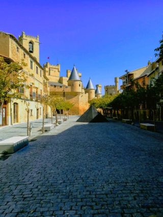 Traces of Roman and Gothic Styles in Medieval Architecture